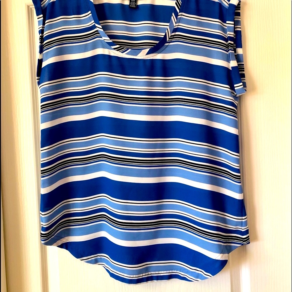 Chaps cap sleeve scoop neck striped blouse
